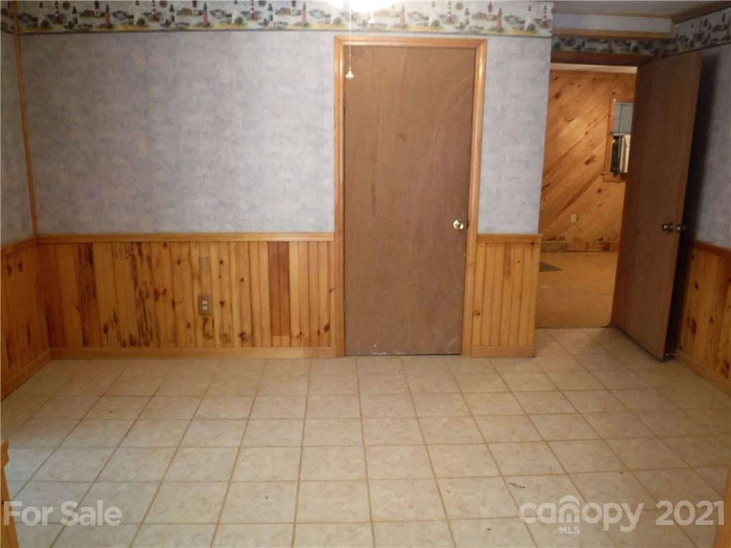 4221 Maple Creek Road Rutherfordton, NC 28139 - Photo 41 of 48 a view of an empty room