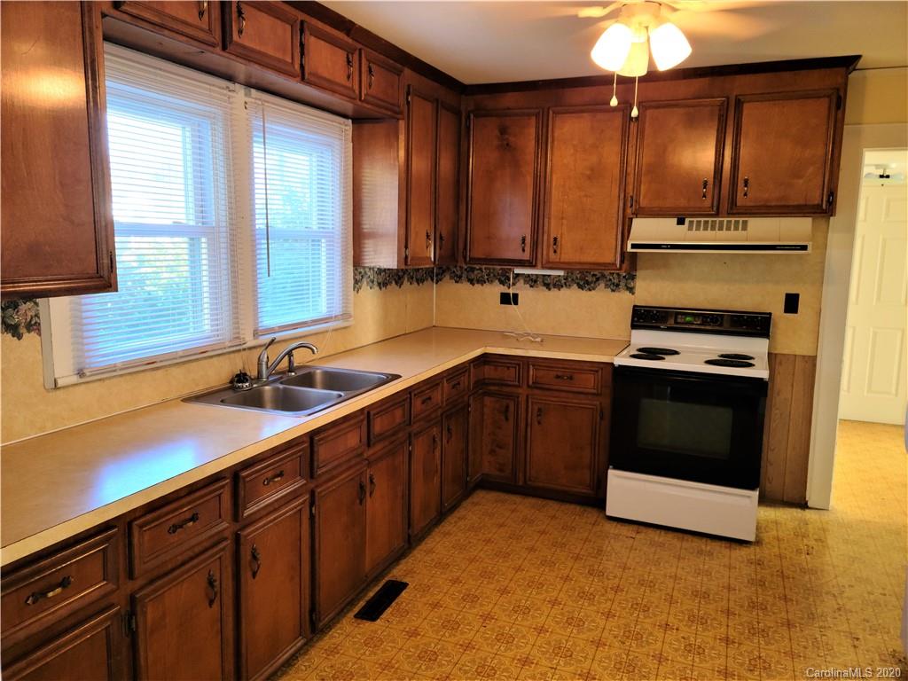 312 West Ridge Avenue Landis, NC 28088 - Photo 4 of 16 Gallery Image 4
