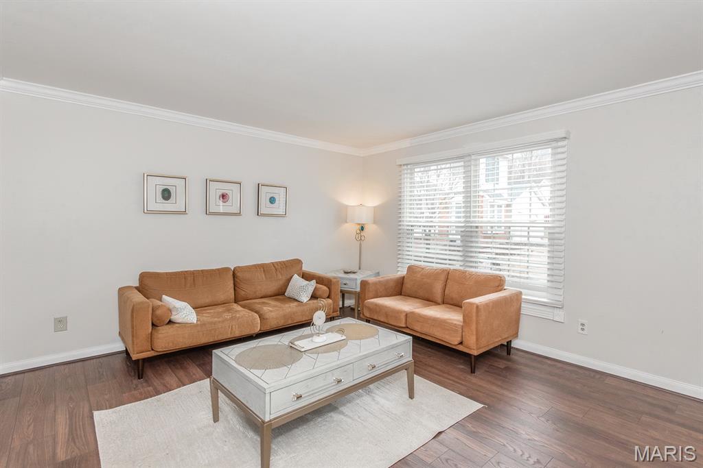 3615 Falcon Ridge Court St. Louis, MO 63129 - Photo 11 of 58