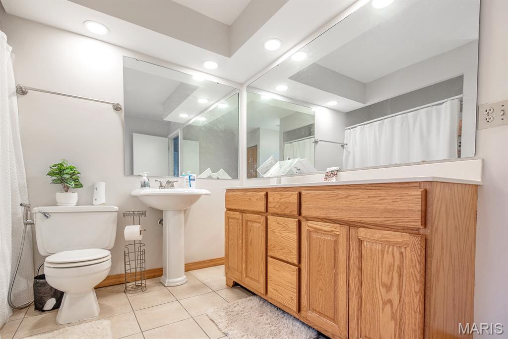 3615 Falcon Ridge Court St. Louis, MO 63129 - Photo 34 of 58