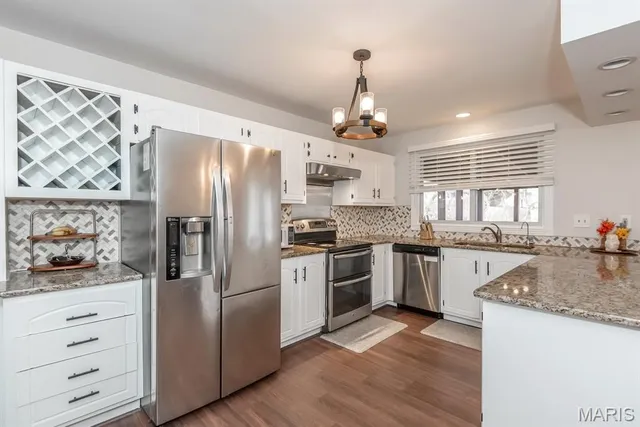 $399,900 | 3615 Falcon Ridge Court, St. Louis, MO 63129