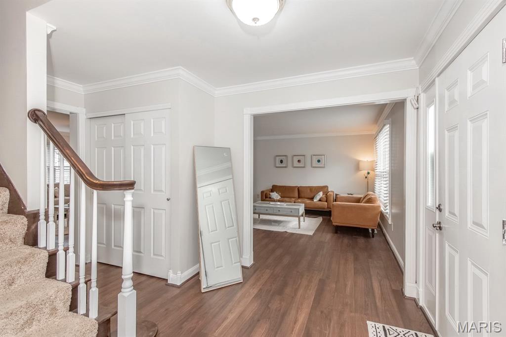 3615 Falcon Ridge Court St. Louis, MO 63129 - Photo 10 of 58