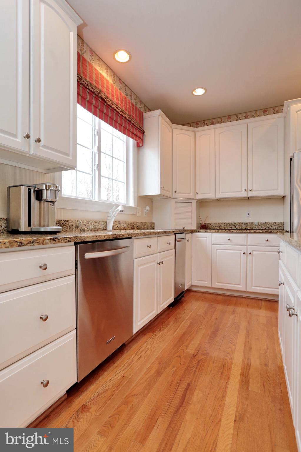 5257 Ferry Branch Lane Lothian, MD 20711 - Photo 11 of 30 Kitchen