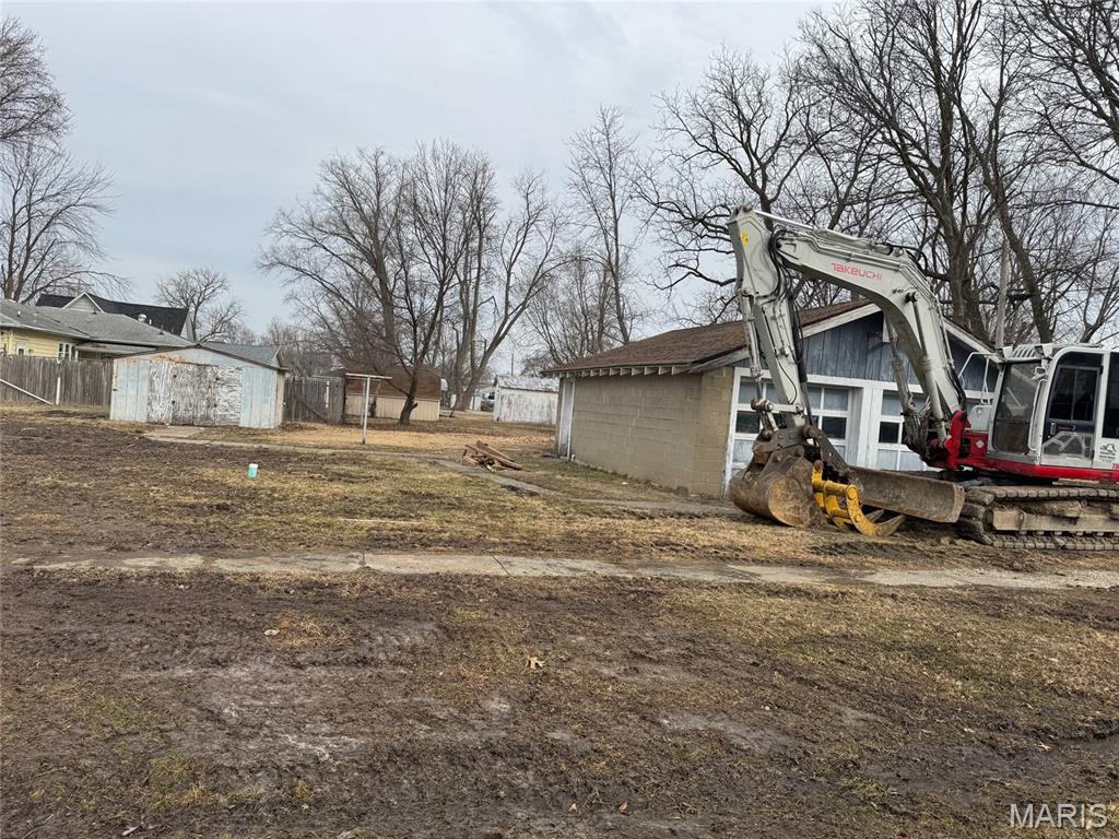 1000 North Walnut Street St. Elmo, IL 62458 - Photo 3 of 3