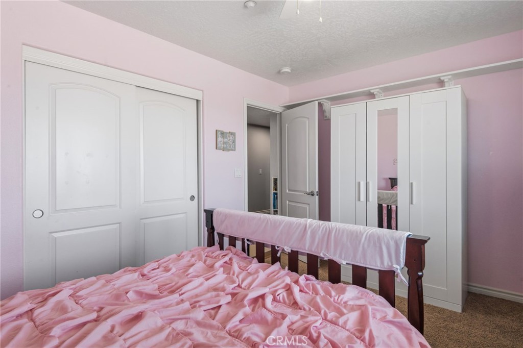 11385 Trinity Road Oak Hills, CA 92344 - Photo 17 of 38