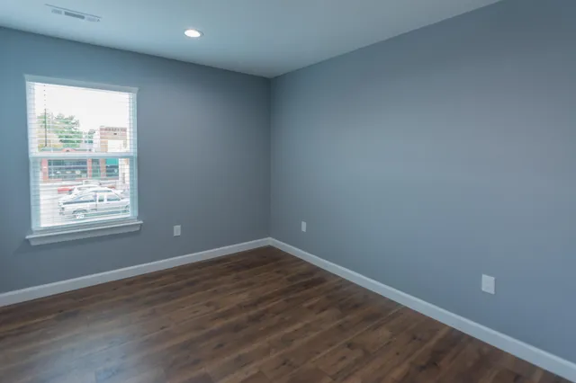 $1,800 | 360 Main Street, Unit 200, Dayton, TN 37321