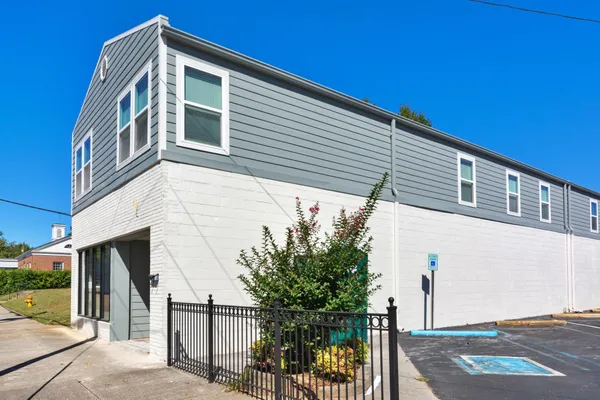 $1,695 | 360 Main Street, Unit 200, Dayton, TN 37321