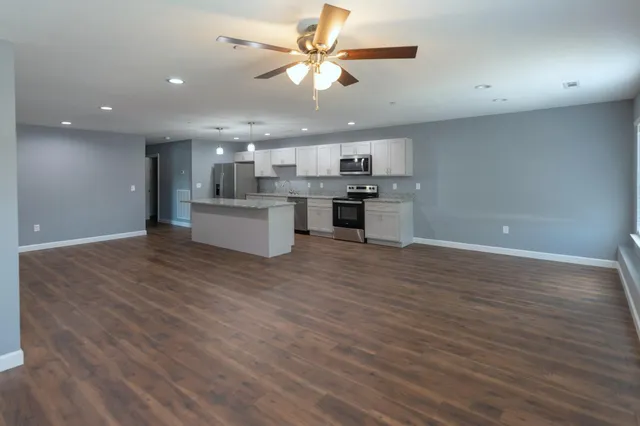 $1,800 | 360 Main Street, Unit 200, Dayton, TN 37321