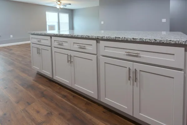 $1,695 | 360 Main Street, Unit 200, Dayton, TN 37321