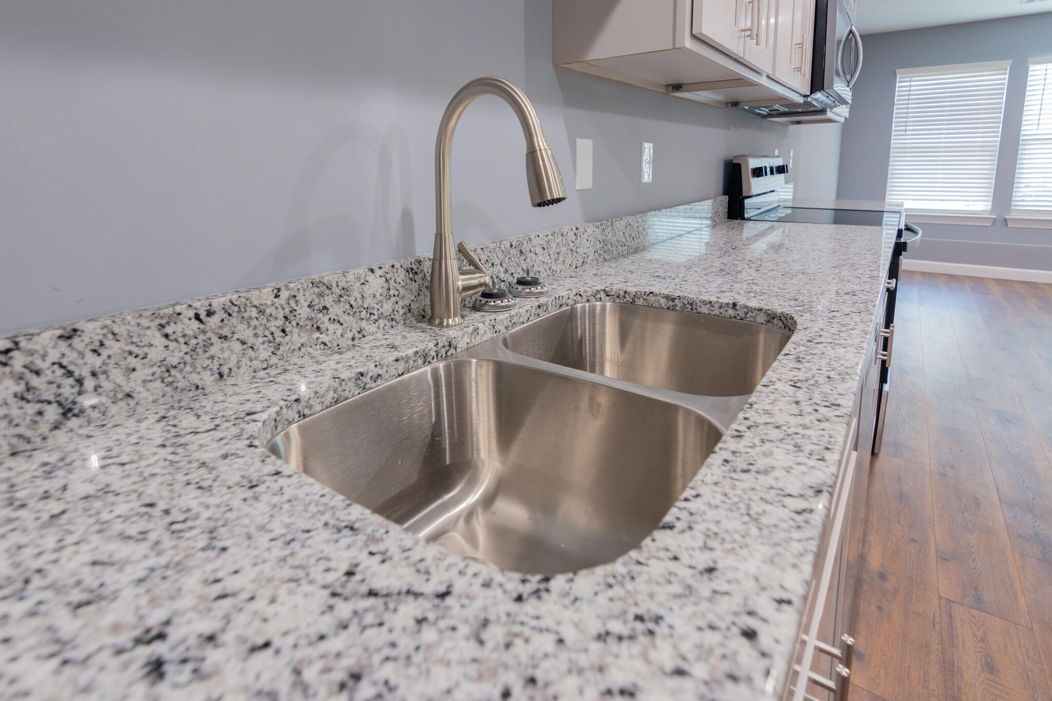 360 Main Street, Unit 200 Dayton, TN 37321 - Photo 8 of 25 360MainStApts7