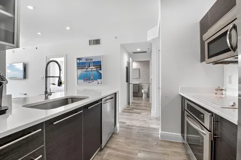 $550,000 | 550 Okeechobee Boulevard, Unit 1221, West Palm Beach, FL 33401