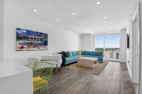 $550,000 | 550 Okeechobee Boulevard, Unit 1221, West Palm Beach, FL 33401