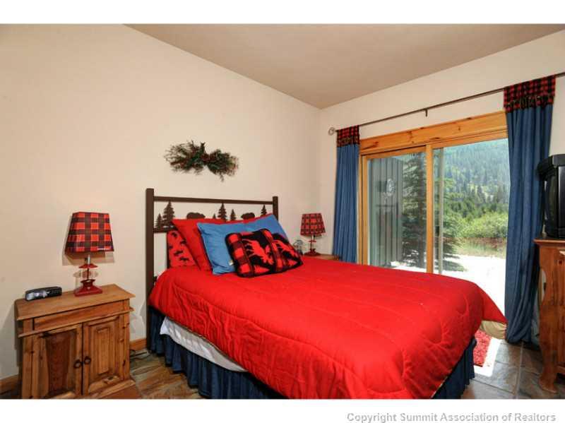 32 Snake River Road, Unit 9 Keystone, CO 80435 - Photo 16 of 25 Gallery Image 16