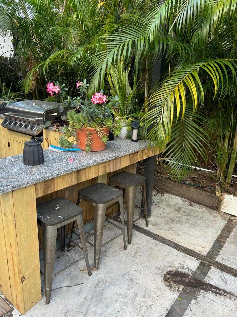 820 30th Street West Palm Beach, FL 33407 - Photo 40 of 40 a view of outdoor space yard and porch