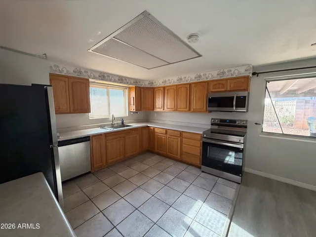 $1,600 | 2849 Dove Drive, Sierra Vista, AZ 85635