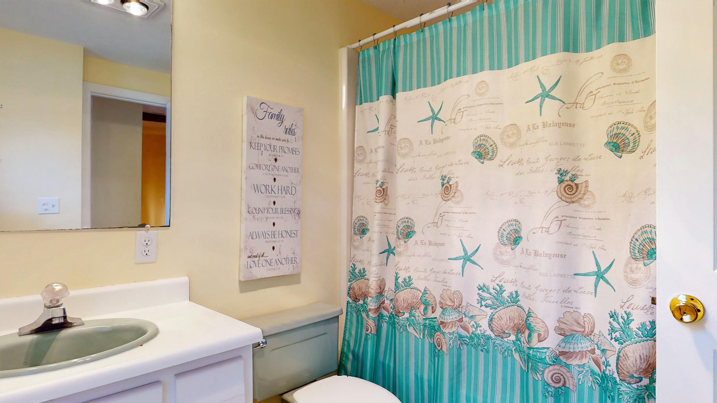 2 Cammock Road, Unit 2 Scarborough, ME 04074 - Photo 31 of 42 Second Floor Full Bath
