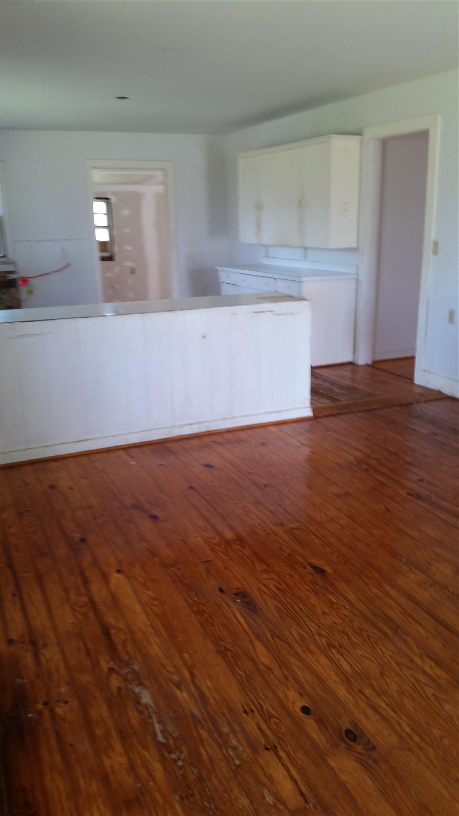 4096 Roy Thompson Road Mount Pleasant, TN 38474 - Photo 7 of 19 Gallery Image 7