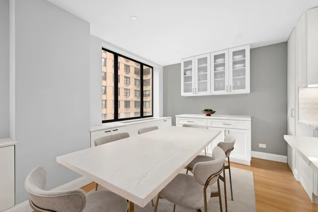 $1,599,000 | 30 West 61st Street, Unit 10C | Upper West Side