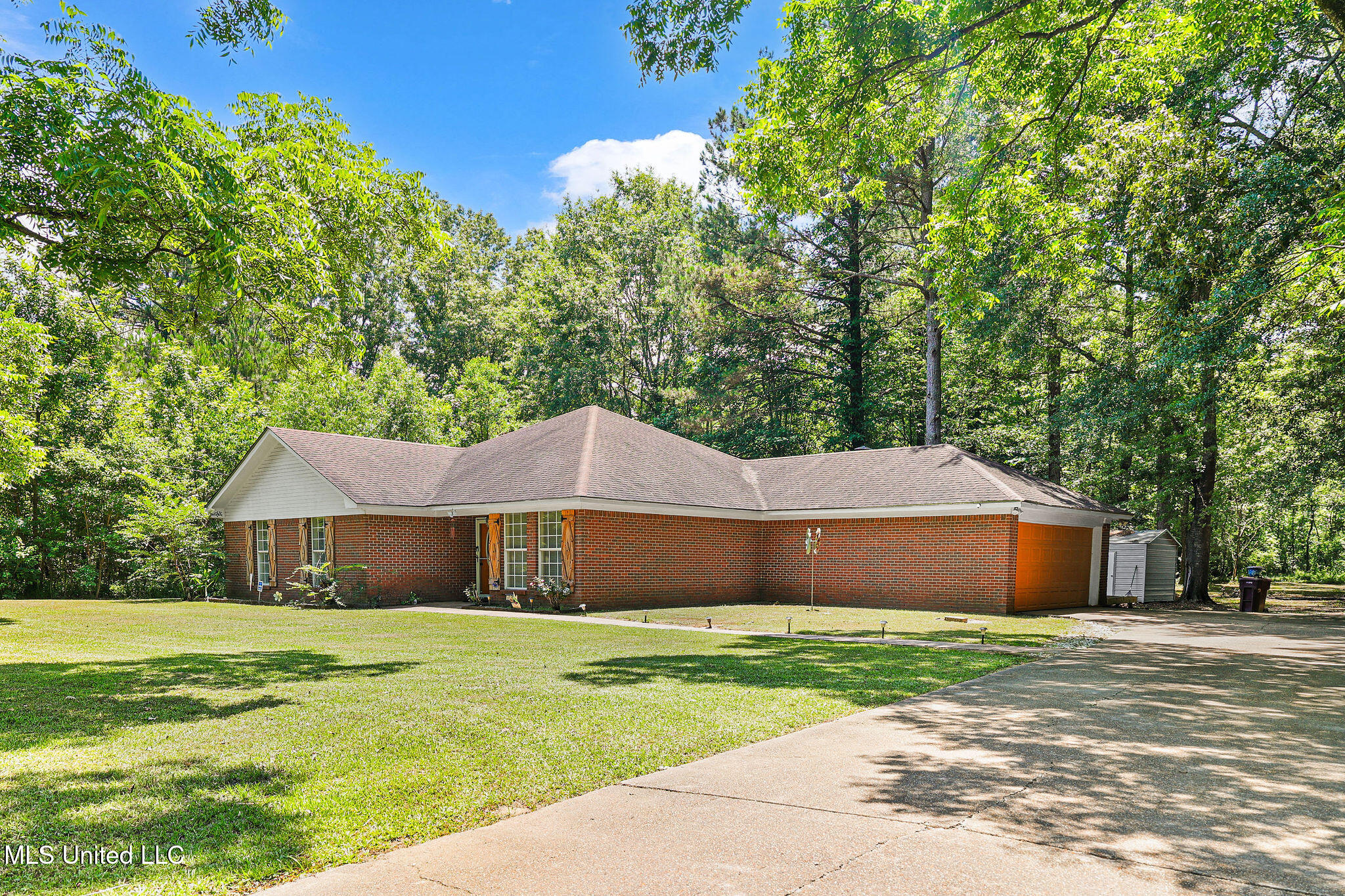 6931 Richmond Grove Road Jackson, MS 39213 - Photo 3 of 31 1000000127