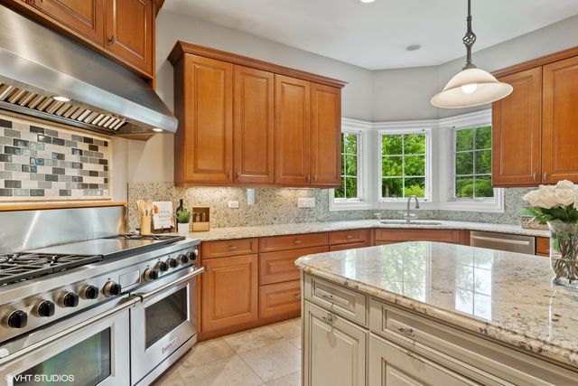 $1,270,000 | 22317 North Greenmeadow Drive, Kildeer, IL 60047