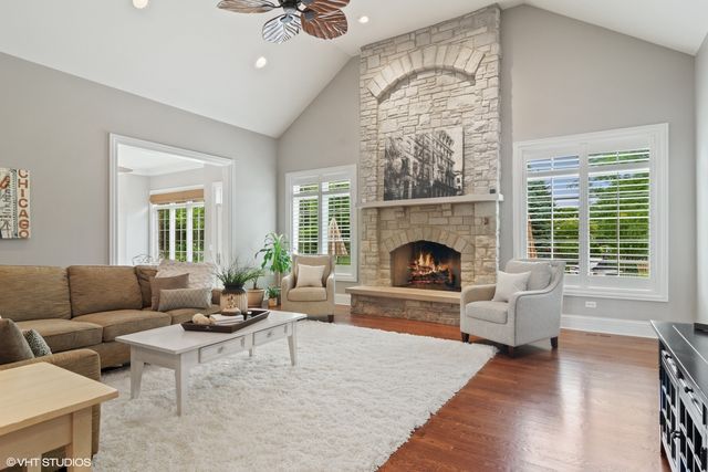 $1,270,000 | 22317 North Greenmeadow Drive, Kildeer, IL 60047