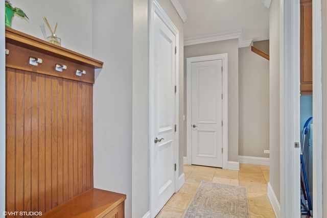 $1,270,000 | 22317 North Greenmeadow Drive, Kildeer, IL 60047