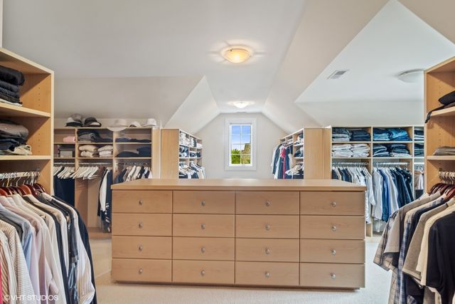 $1,270,000 | 22317 North Greenmeadow Drive, Kildeer, IL 60047