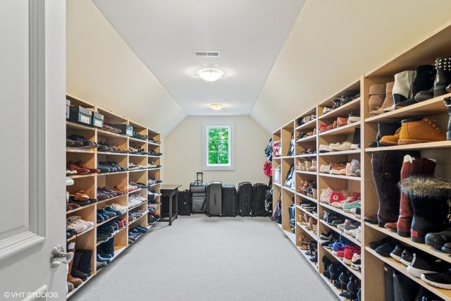 $1,270,000 | 22317 North Greenmeadow Drive, Kildeer, IL 60047