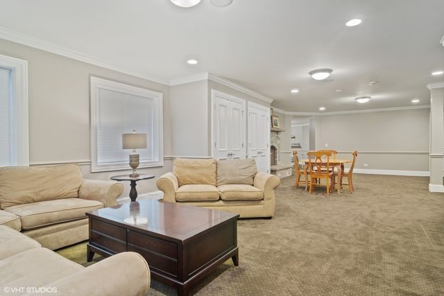 $1,270,000 | 22317 North Greenmeadow Drive, Kildeer, IL 60047