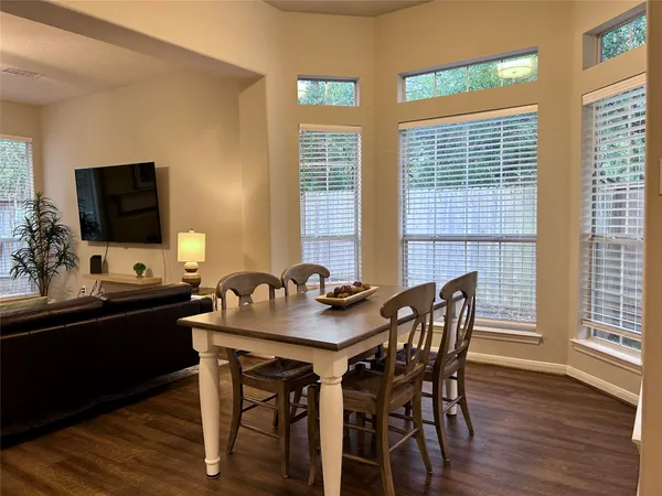 $3,200 | 132 Piper Trail, The Woodlands, TX 77381