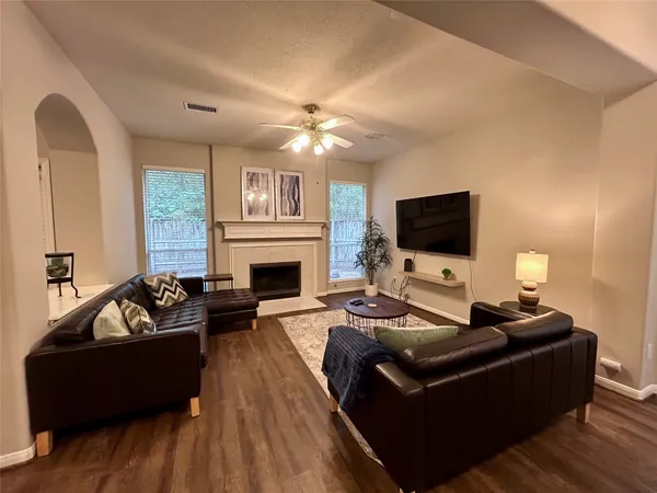 $3,200 | 132 Piper Trail, The Woodlands, TX 77381