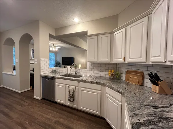 $3,200 | 132 Piper Trail, The Woodlands, TX 77381