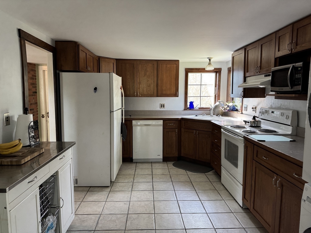 47 Claverack Road Whately, MA 01373 - Photo 22 of 42 Gallery Image 22