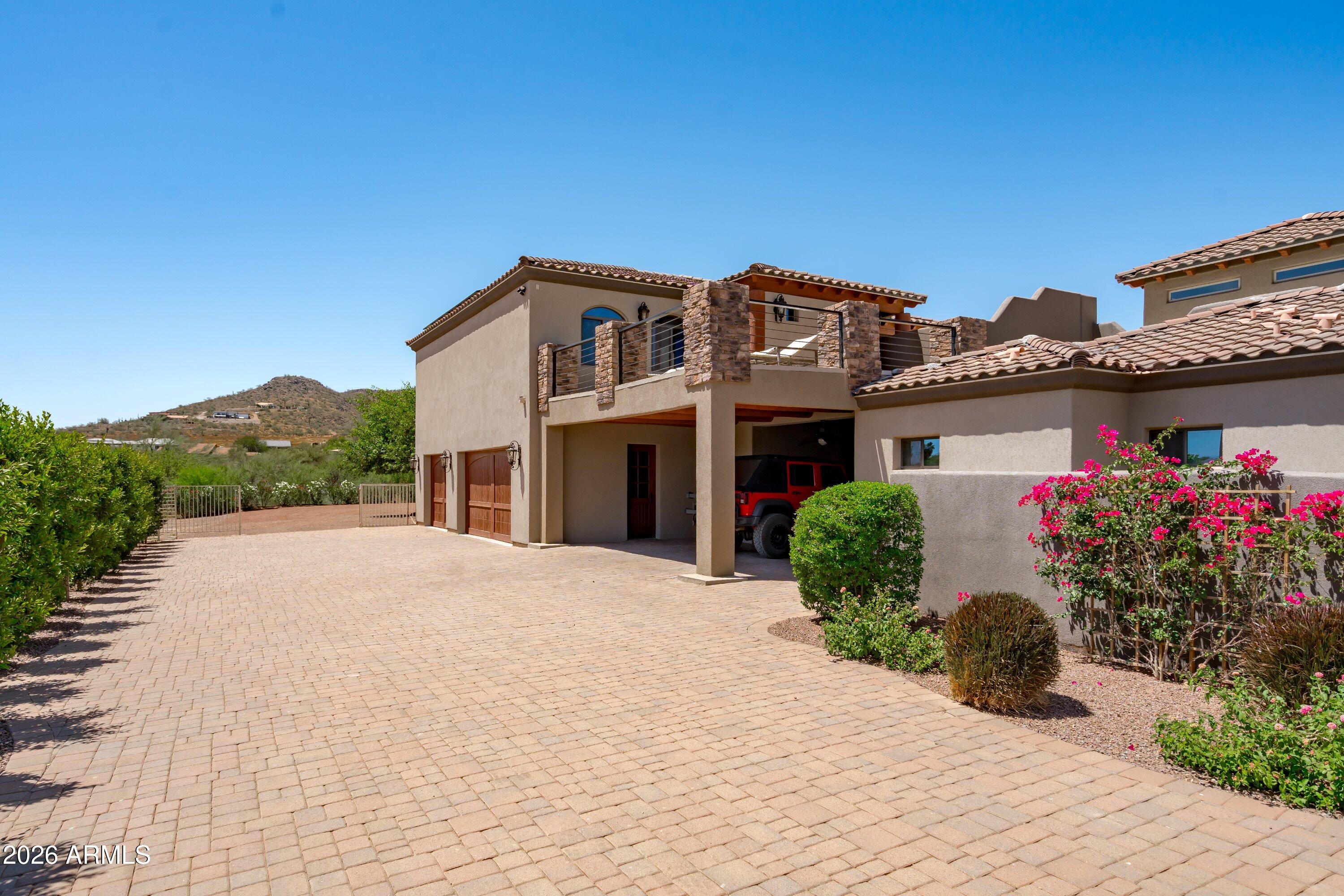 1823 West Maddock Road Phoenix, AZ 85086 - Photo 108 of 121 108-Garage and Covered Parking