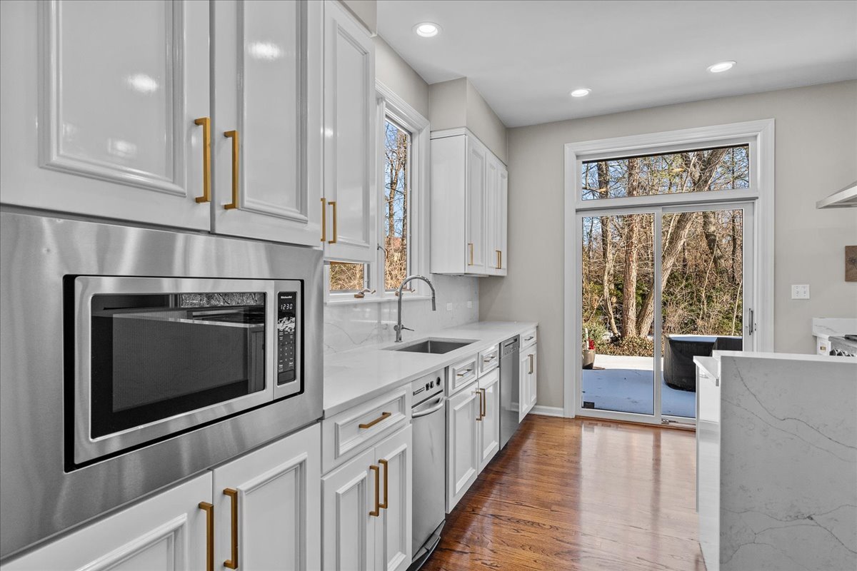 1111 Ashley Road Lake Forest, IL 60045 - Photo 16 of 38