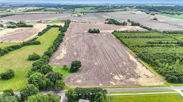 $703,000 | 704 West 19th Street, Ottawa, KS 66067