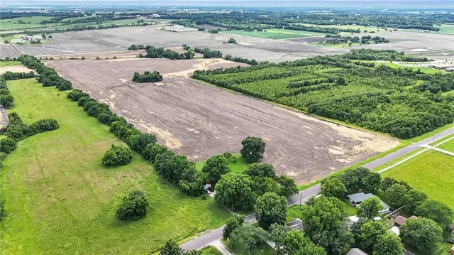 $703,000 | 704 West 19th Street, Ottawa, KS 66067