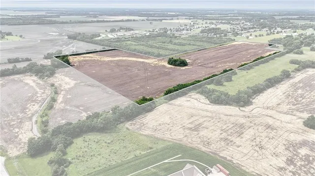 $703,000 | 704 West 19th Street, Ottawa, KS 66067