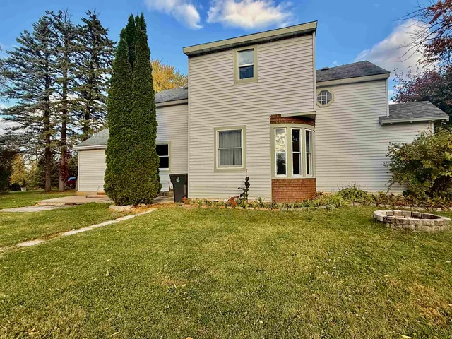 $167,980 | 113 East Liberty Street, Berlin, WI 54923