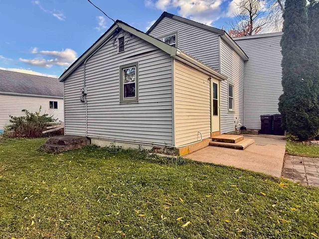 $167,980 | 113 East Liberty Street, Berlin, WI 54923