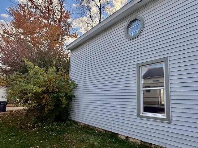 $167,980 | 113 East Liberty Street, Berlin, WI 54923