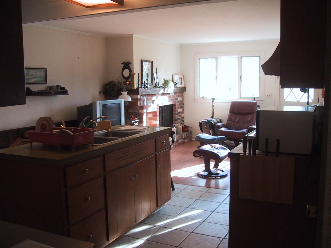 95 Salisbury Road Sheffield, MA 01257 - Photo 7 of 12 a room with a workspace