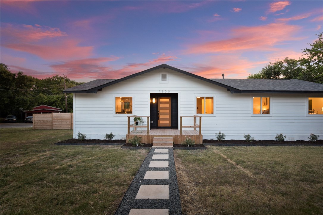 1200 Eleanor Street Austin, TX 78721 - Photo 1 of 1
