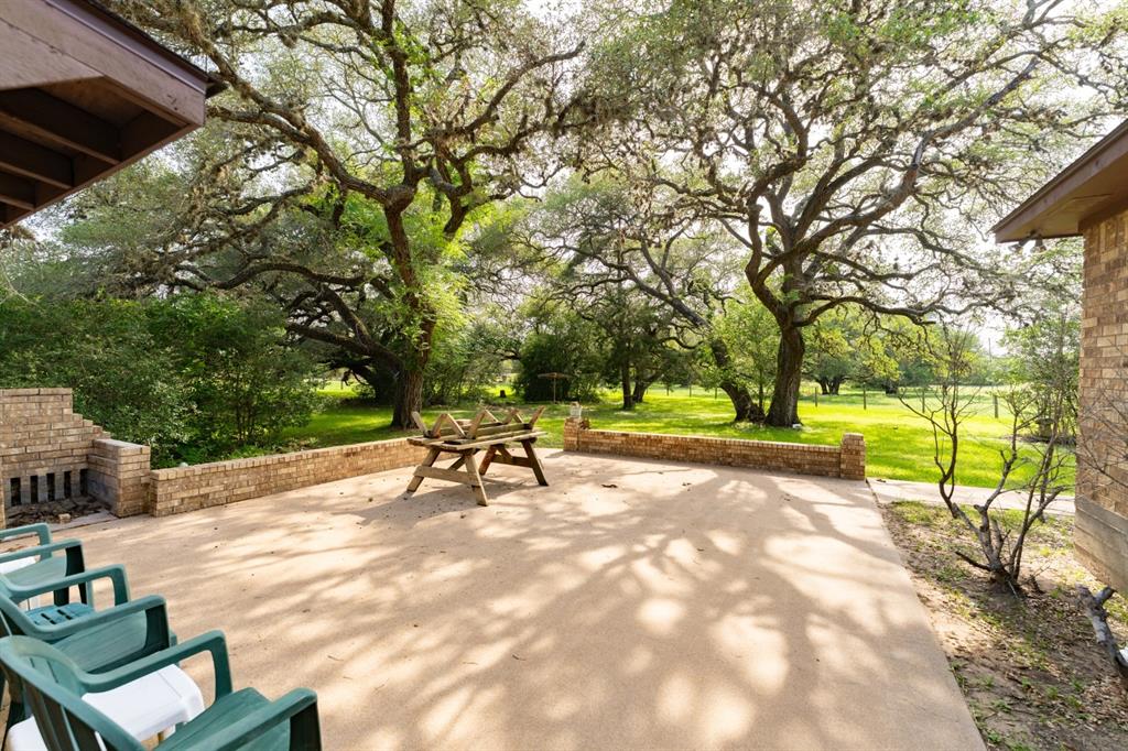 8010 Christian Cemetery Road Burton, TX 77835 - Photo 4 of 28