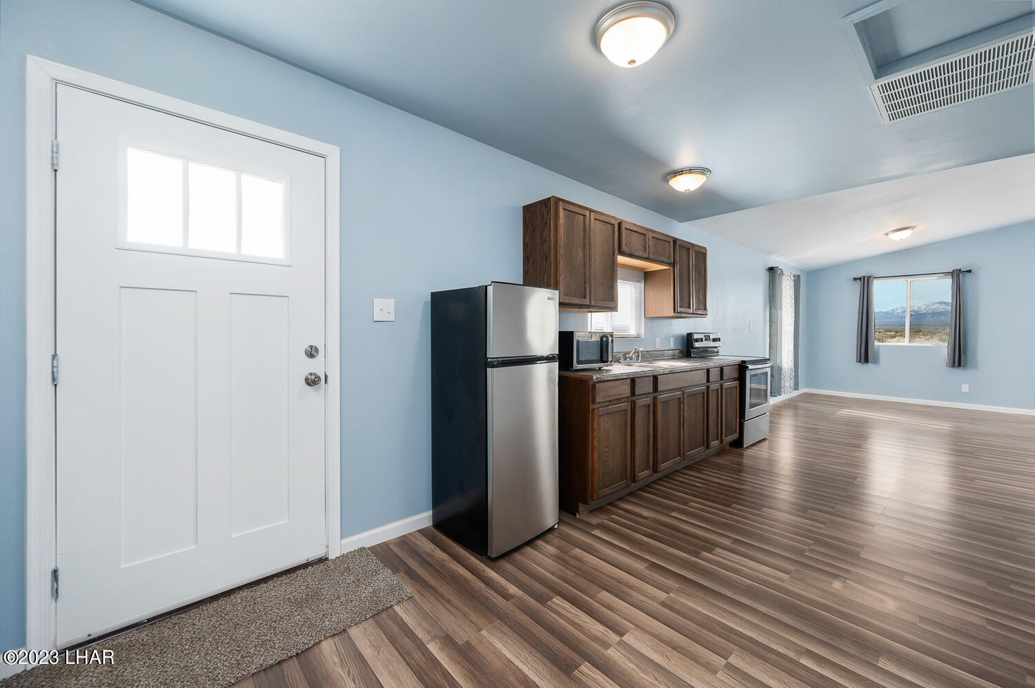 724 Windy Ridge Drive Kingman, AZ 86401 - Photo 11 of 33 742 S Windy Ridge Exports-11