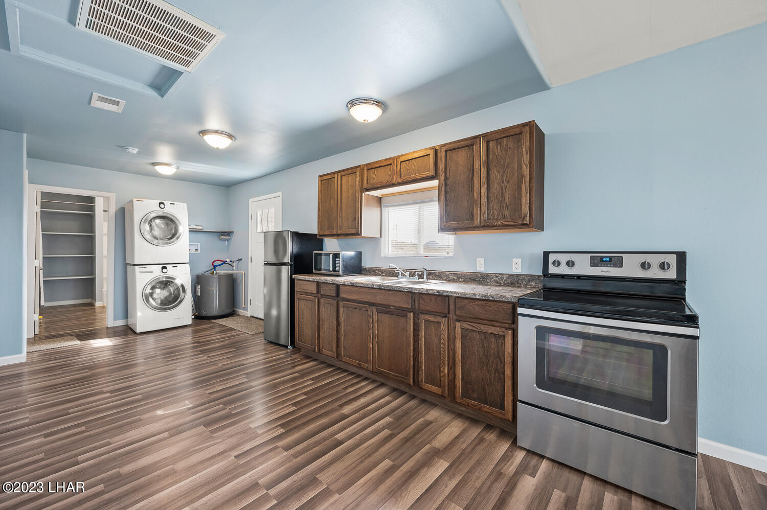 724 Windy Ridge Drive Kingman, AZ 86401 - Photo 14 of 33 742 S Windy Ridge Exports-14