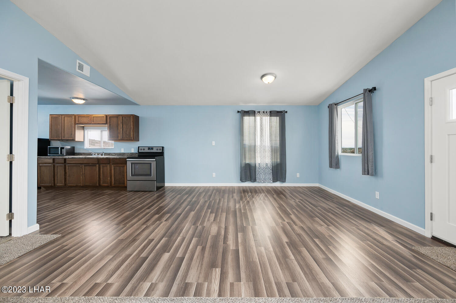 724 Windy Ridge Drive Kingman, AZ 86401 - Photo 16 of 33 742 S Windy Ridge Exports-16
