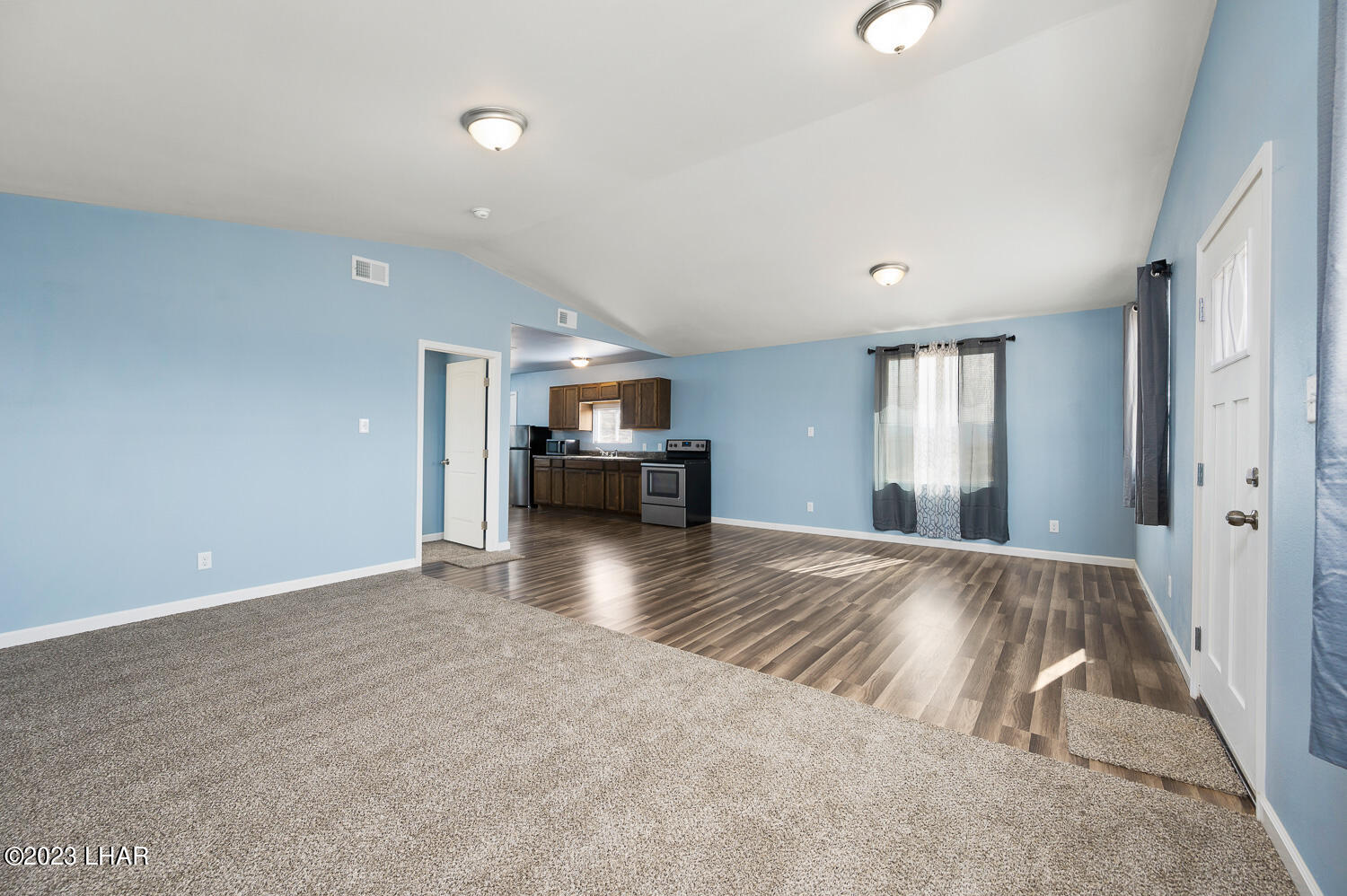 724 Windy Ridge Drive Kingman, AZ 86401 - Photo 20 of 33 742 S Windy Ridge Exports-20