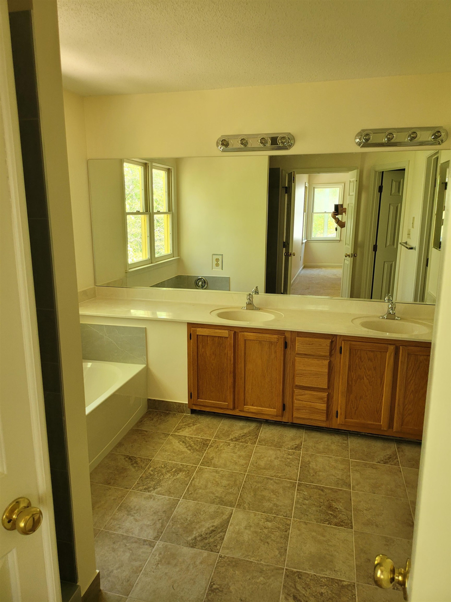 5424 Ingate Way Raleigh, NC 27613 - Photo 7 of 10 Photo 7