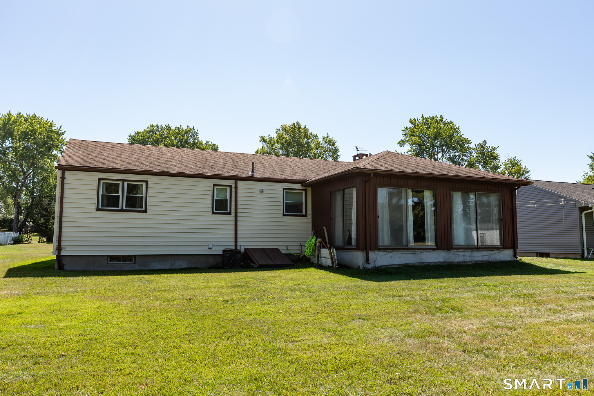 17 School House Road Newington, CT 06111 - Photo 17 of 25